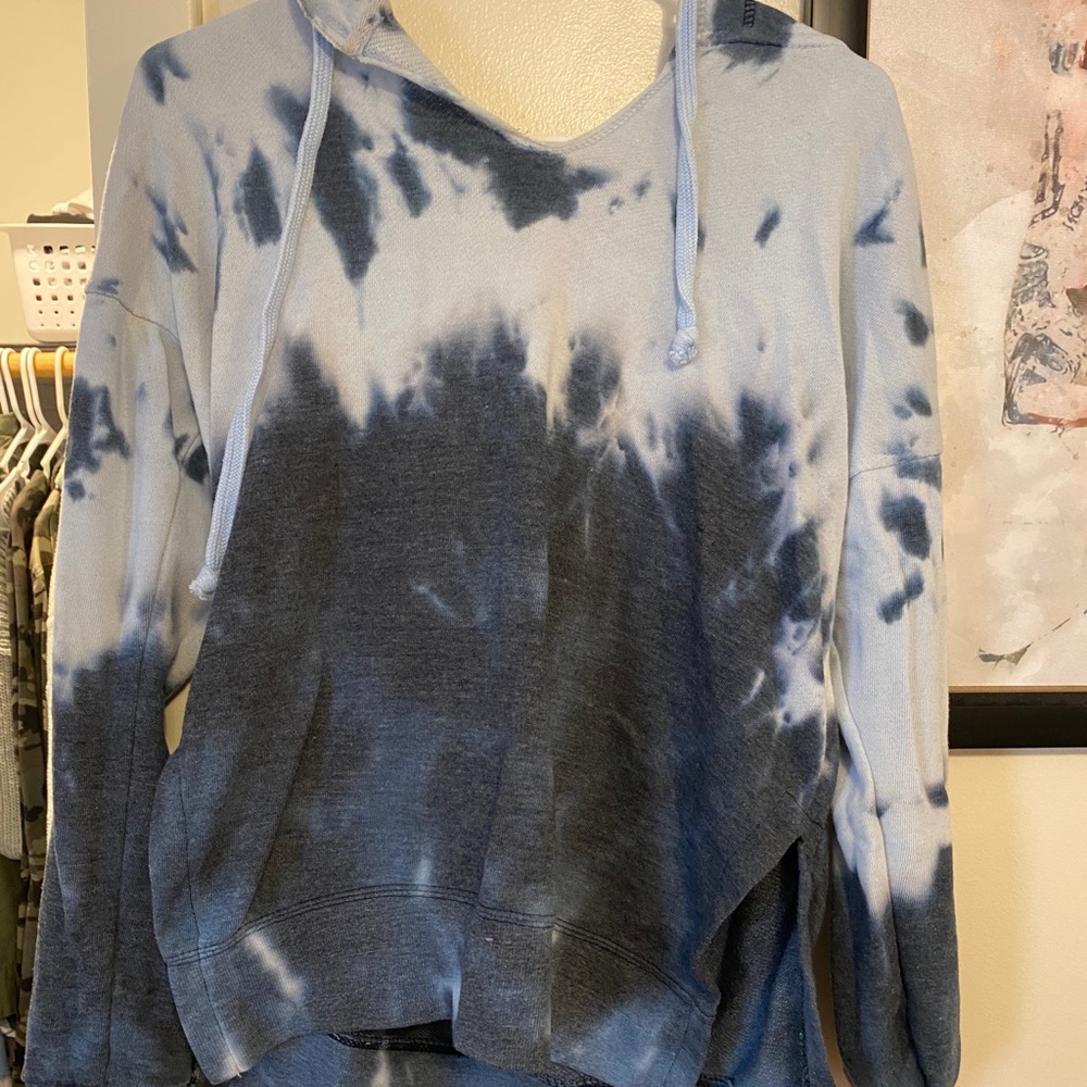 Tie die pullover